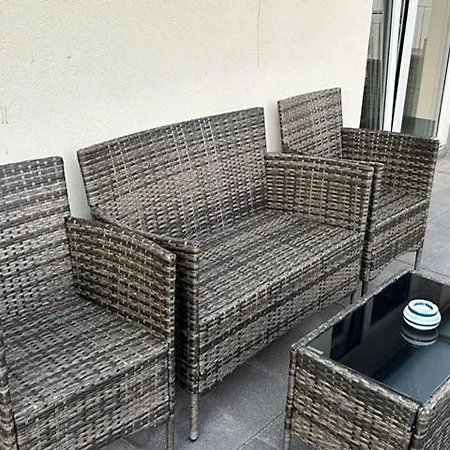 Paky 00323 Bruck an der Leitha